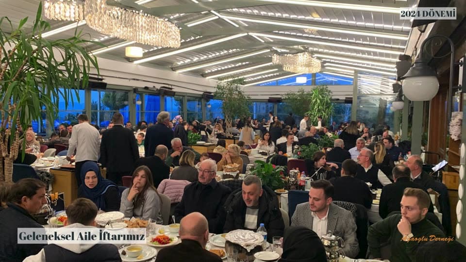 Geleneksel Aile İftarı